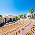 Complex Horus Paradise