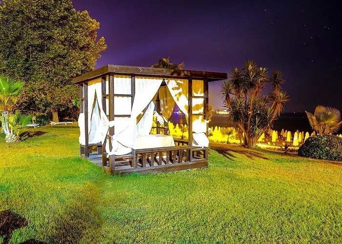 Semesteranläggning (resort) Horus Paradise Side