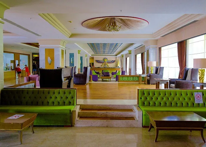 Semesteranläggning (resort) Horus Paradise Side