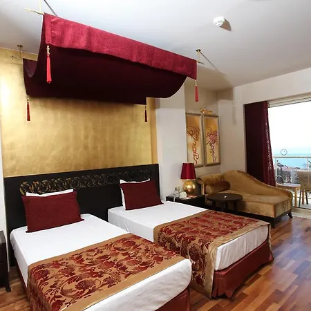 Horus Paradise Üdülőközpont 5*