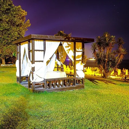 Rezort Horus Paradise Side