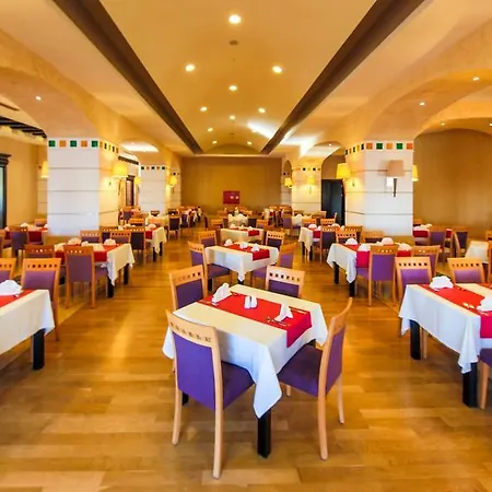 Rezort Horus Paradise Side