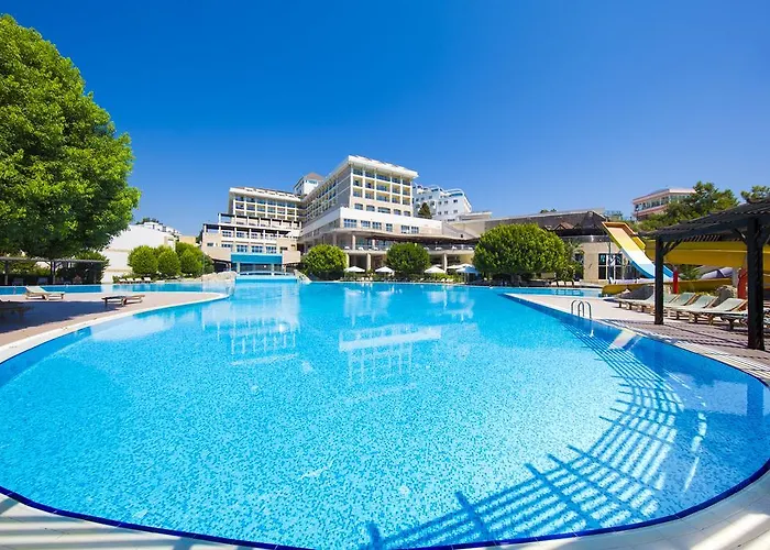 Üdülőközpont Horus Paradise 5*