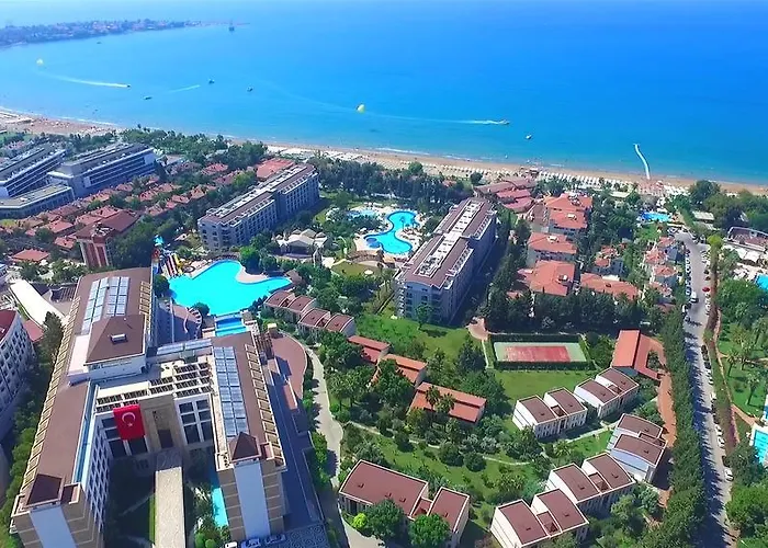 منتجع Horus Paradise 5*