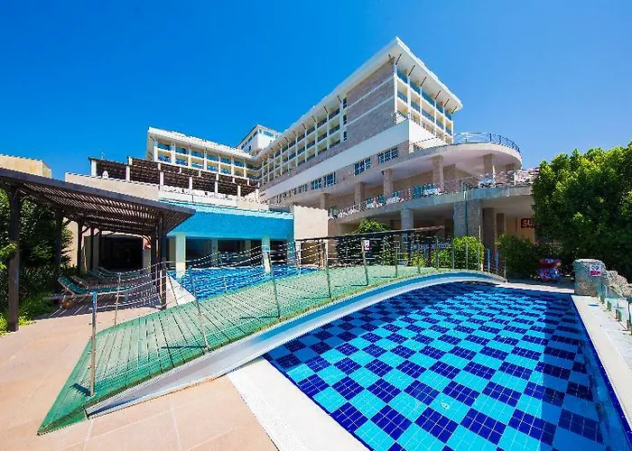 Üdülőközpont Horus Paradise Side