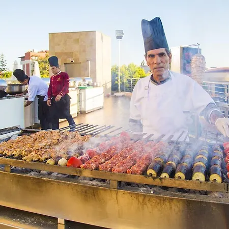 منتجع حورس بارادايس الفاخر منتجع 5*