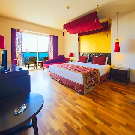 منتجع حورس بارادايس الفاخر 5*